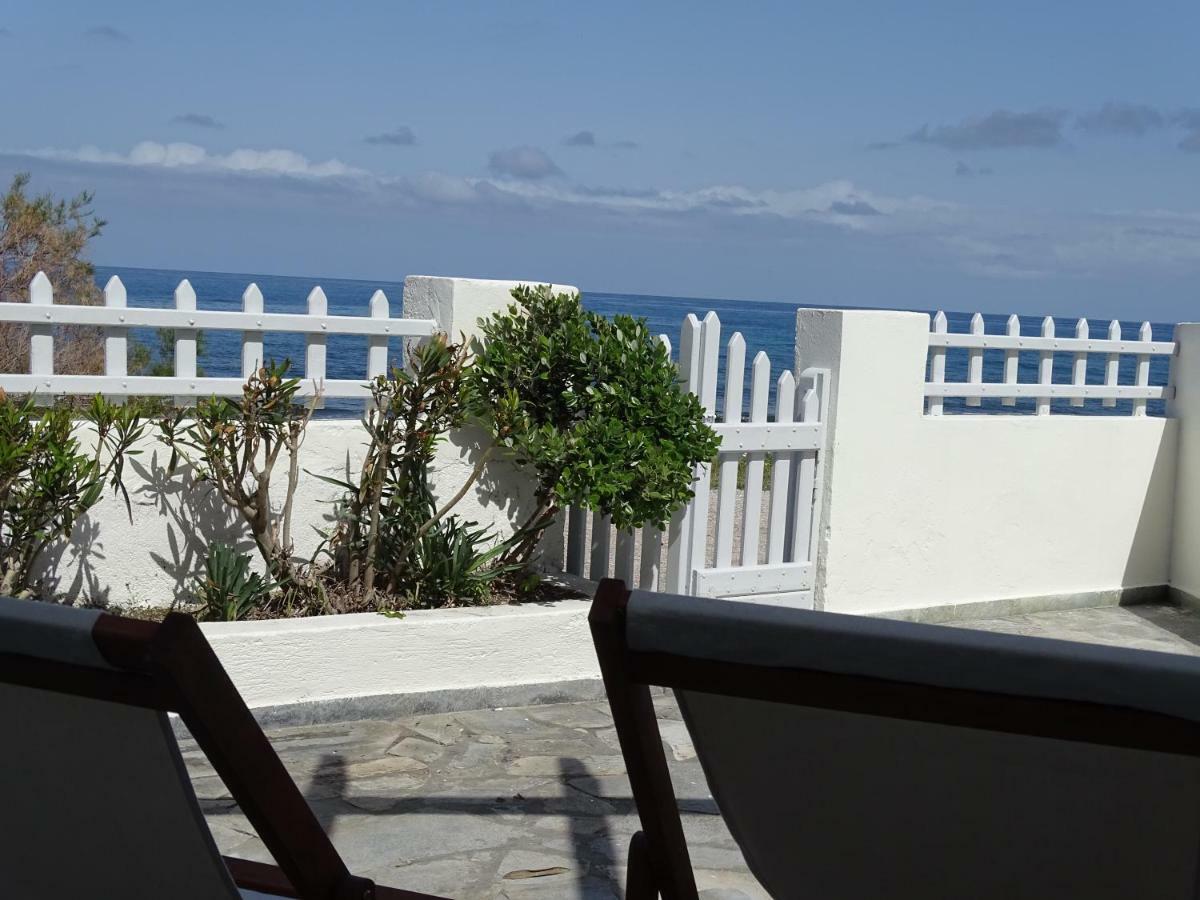 Nama Beach House Monólithos Eksteriør billede
